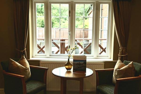 Grovefield House Hotel Slough Exterior foto